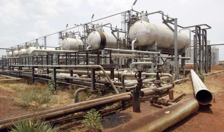 Oil & Gas (4)