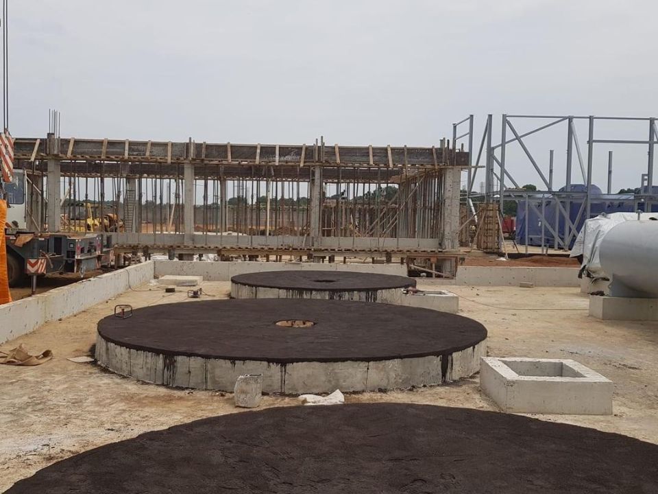 Oil Tanks - 960x720